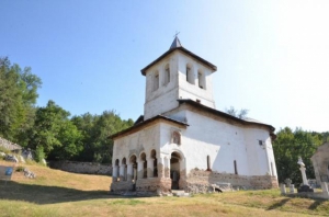 Hramul mănăstirii mehedințene ,,Sfinții Voievozi&quot; din Baia de Aramă