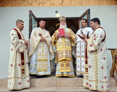 Sfinţire de capelă şi de clopot în localitatea Corcova