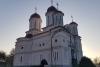 Slujire arhierească la hramul bisericii Grecescu