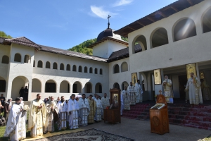Pe 15 mai Mănăstirea Coșuștea Crivelnic îşi va serba hramul. După slujba euharistică va fi pusă piatra de temelie a noii bisericii a mănăstirii.