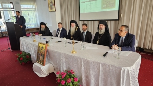 La Centrul Social-Filantropic „Sfântul Ioan Gură de Aur” din Drobeta Turnu Severin a avut loc deschiderea oficială a lucrărilor Simpozionul Internaţional „Mehedinţi - istorie, cultură şi spiritualitate” – ediţia a XVII-a