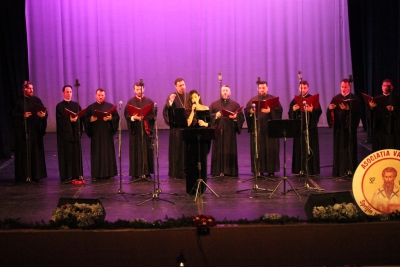 Corul Kinonia a cântat în cadrul concertului „Să le dăruim Crăciunul. Cu Maria Coman”, ediţia a II-a, concert de colinde organizat de Asociaţia „Vasiliada” din Craiova