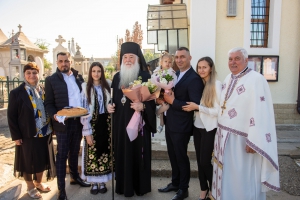 În Duminica a IV-a după Paști, Preasfințitul Părinte Nicodim a oficiat Sfânta Liturghie la biserica cu hramul „Sfântul Dimitrie Izvorâtorul de Mir” din Drobeta Turnu Severin