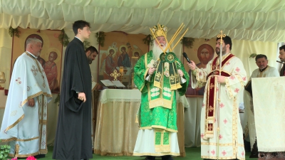 Mănăstirea Strehaia și-a sărbătorit hramul istoric „Sfânta Treime” prin slujire arhierească