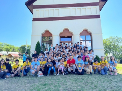 O nouă ediție a Taberelor de Acasă începe în Episcopia Severinului și Strehaiei: cinci comunități, peste 300 de copii și zeci de voluntari