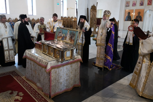 Moaştele Sfinţilor Mucenici Serghie şi Vah şi ale Sfintei Mironosiţe Maria Magdalena au ajuns la Severin