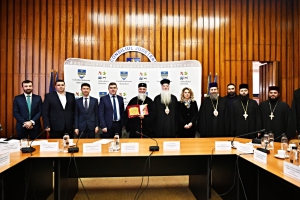 Înaltpreasfințitul Acad. Dr. Irineu, Arhiepiscopul Craiovei și Mitropolitul Olteniei, a primit titlul de Cetățean de Onoare al județului Mehedinți