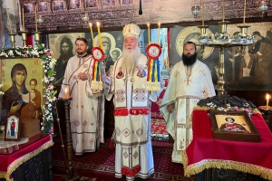 Sfântul Pantelimon prăznuit la Mănăstirea Baia de Aramă